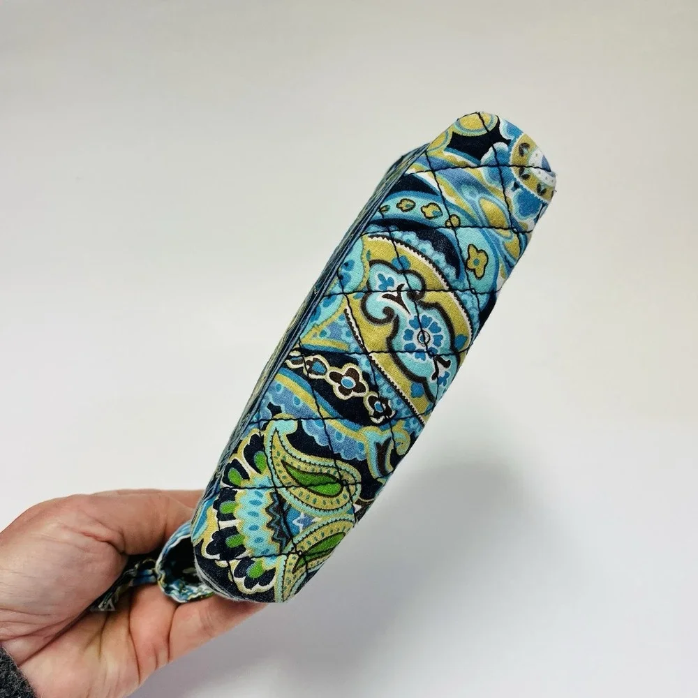 Vera Bradley Peacock Pattern 2007 Quilted Cotton Cosmetic Make-up Bag‎ Wristlet